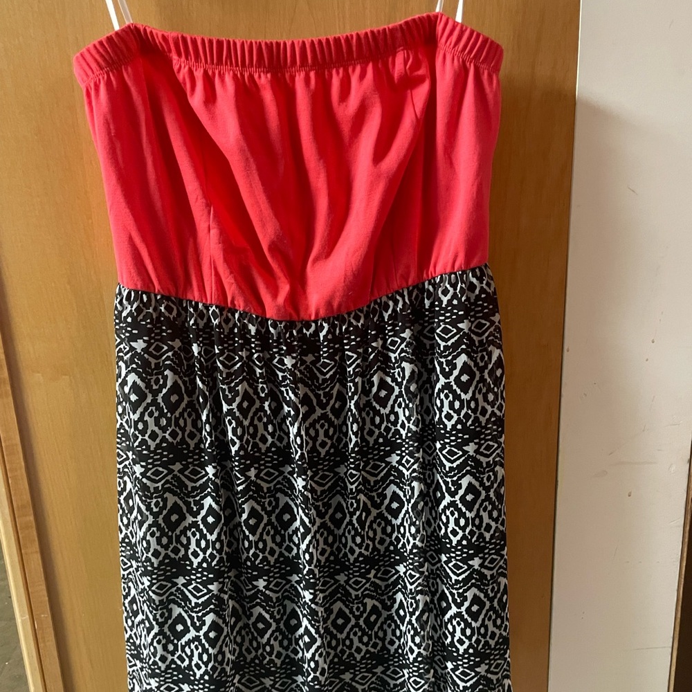 Strapless dress